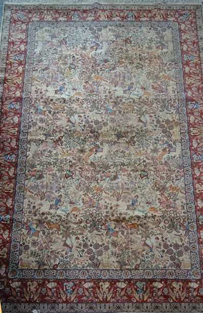 null Tapis roumain en laine à décor de chasses, triple bordure L. 460 cm l. 300 cm...