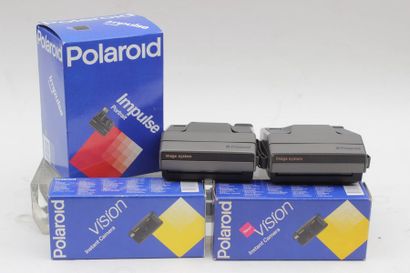 null POLAROID (x5). Deux Polaroid Image System dont un avec sac de transport et mode...