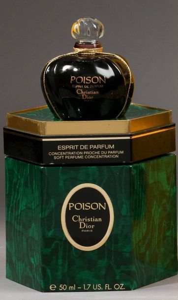 null Christian Dior - "Poison" - (1985)

Présenté dans son coffret hexagonal en carton...