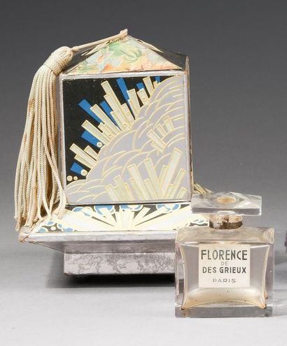 null Des Grieux - "Florence" - (années 1930)

Petit flacon moderniste en cristal...