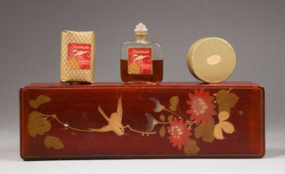 null Gellé Frères - «Jasmin» - (1920)

Coffret japonais rectangulaire en bois laqué...