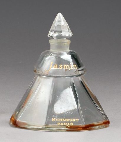 null Hennessy - "Jasmin" - (années 1930)

Très rare flacon en cristal incolore pressé...