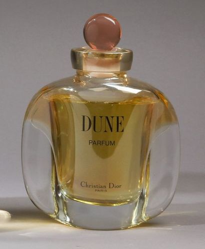 null Christian Dior - "Dune" - (1989)

Flacon publicitaire décoratif dessiné par...