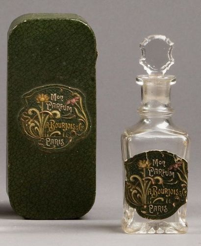 null Bourjois - "Mon Parfum" - (années 1900)

Présenté dans son coffret en carton...