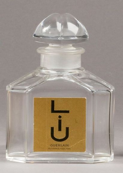 null Guerlain - "Liu" - (1928)

Flacon en cristal incolore pressé moulé de Baccarat...