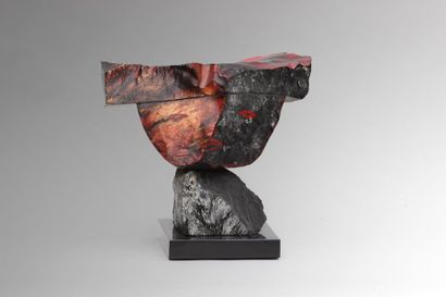null Jean-Yves GOSTI (Né en 1960)

Tête

Sculpture volume en marbre peint rouge et...