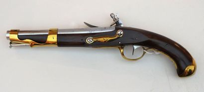 null Pistolet d'arçon modéle 1763/66
garnitures en laiton, poinçonnées d'un A couronné,...