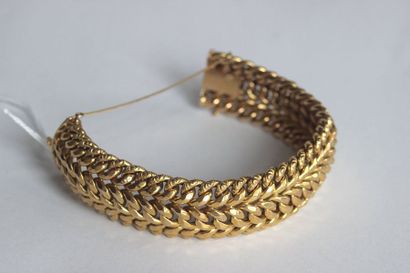 Bracelet à trois mailles en or jaune 750°/°°....