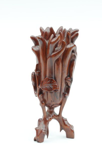null Vase en forme de citron digité en bois sculpté. CHINE - XXe siècle
Restaura...