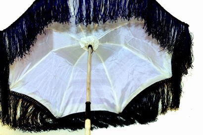 null Very nice children umbrella, folding, with bone handle and bird head, blue silk...