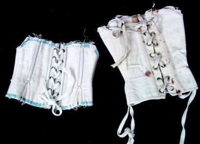 null Lot de deux superbes corsets anciens de poupées parisiennes de taille 4 et ...