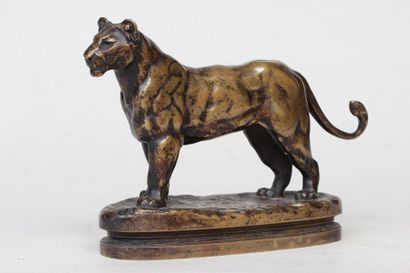 null Antoine Louis BARYE (1796-1875)
La Lionne d'Algérie
Epreuve en bronze, fonte...