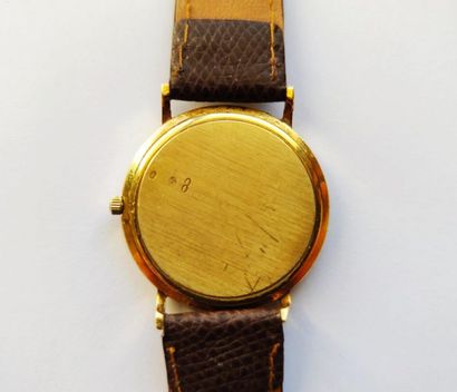 null OMEGA
Men's wristwatch, 750°/00 yellow gold case, Sea Master model, quartz movement,...