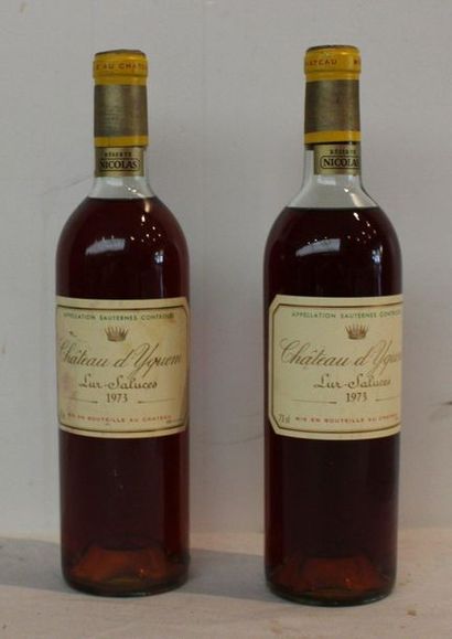 null 2 bout CHT YQUEM 1973 (1 DEB EP, 1NLB, ETIQ TACHEES)