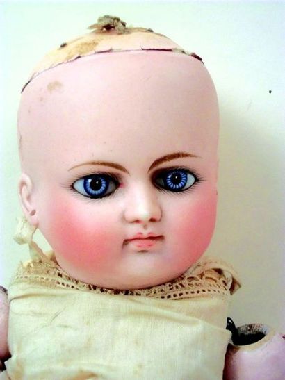 null -Superbe petit Bébé SCHMITT (circa 1877) tête en biscuit pressé à cou droit,...