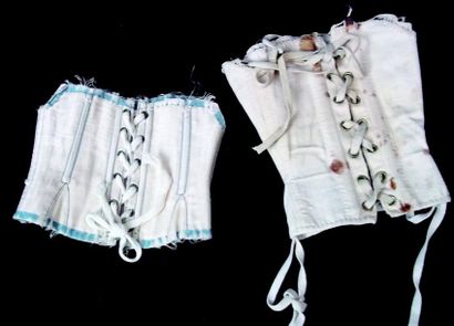 null Group of two superb antique corsets for parisian dolls for size 4 and 6.
Group...