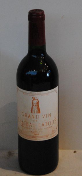 null 1 tip CHT LATOUR 1992 étiq very light stained)