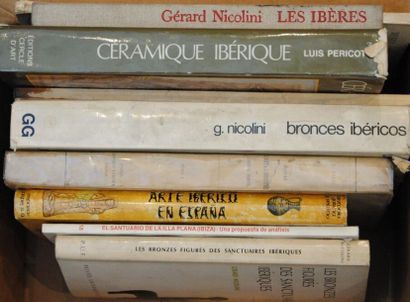 null Lot de neuf livres archéologiques sur les Ibères.
