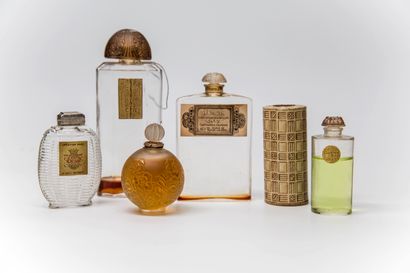  Coty - (années 1920-1930) 
Lot comprenant un flacon "borne" pour le parfum "L'Origan",...