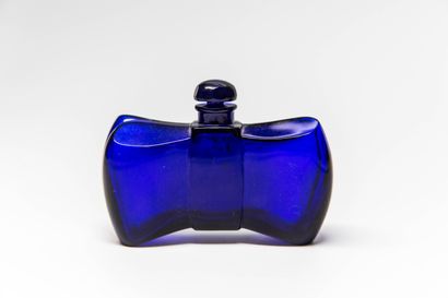 null Guerlain - "Coque d'Or" - (1937)

Same bottle model as the previous batch, not...