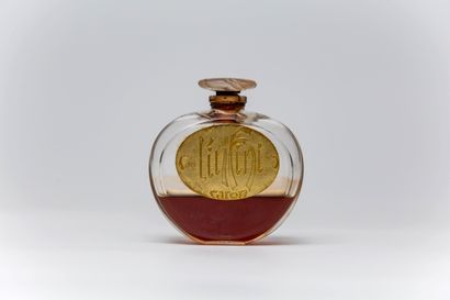  Caron - "The Infinite" - (1912) 
Cubic section bottle in colorless Baccarat crystal,...