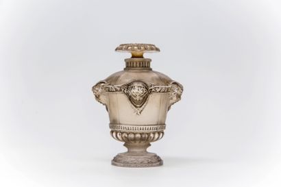 null Guerlain - "Bouquet de Faune" - (1922)

Colourless pressed moulded frosted satin...