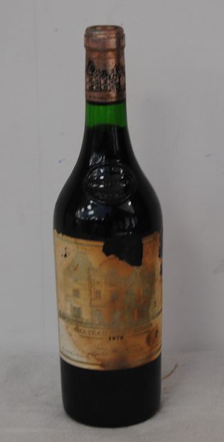 null 1 bottle CHT HAUT BRION 1979 (damaged label)