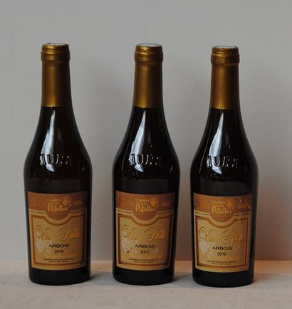 null 3 bottles of "ARBOIS PUPILLIN" FRUITIERE VINICOLE DE PUPILLIN 2010