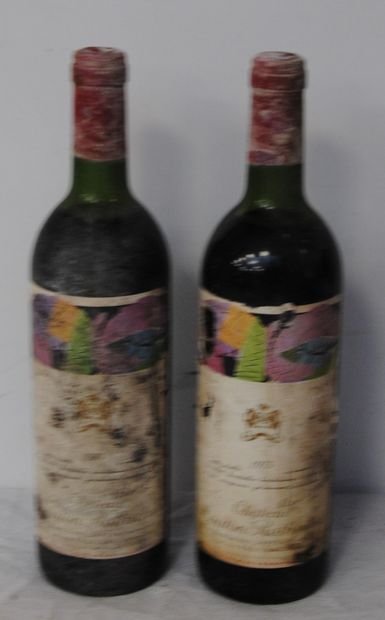 null 2 bout CHT MOUTON ROTHSHCILD 1975 (nlb, et debut epaule, étiquettes très ab...