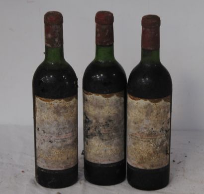 null 3 bout CHT MOUTON BARON PHILIPPE 1966 (1bg, 2 nlb, étiquettes tès sales)