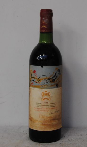 null 1 bout CHT MOUTON ROTHSHCILD 1981 TB (étiquette sale)