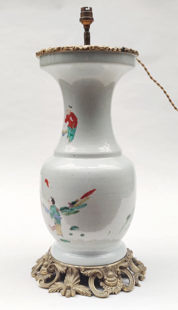 null 
LAMP STAND made with a porcelain vase of China decorated with many characters,...
