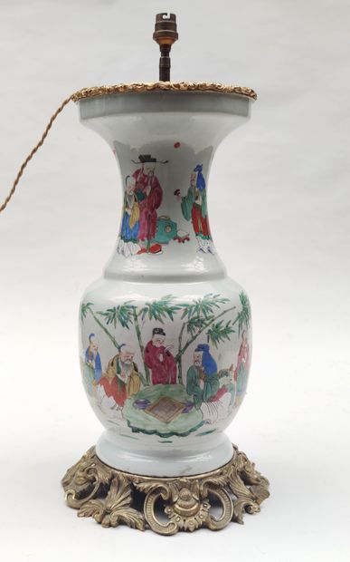 null 
LAMP STAND made with a porcelain vase of China decorated with many characters,...