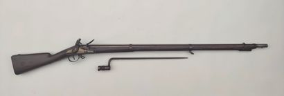 null 
Infantry rifle model 1822, lock engraved "Châtellerault", iron trim.
With bayonet...