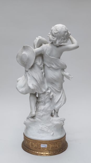 null 
Auguste MOREAU (d'après)
Deux enfants vêtus à l'Antique, le garçon scrutant...