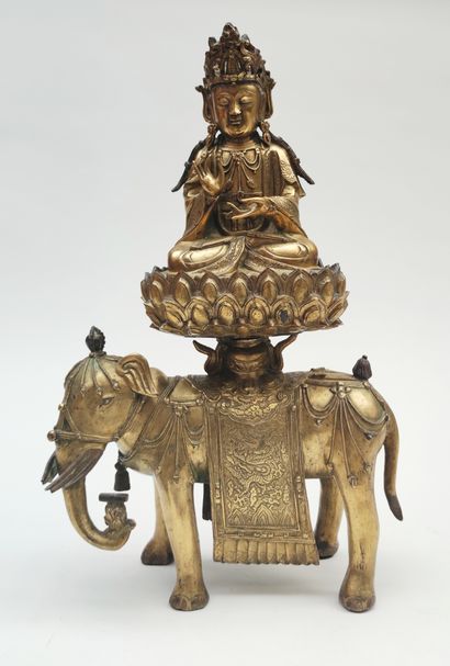 null 
CHINA - MING period (1368 - 1644), 17th century
Important gilded bronze statuette...