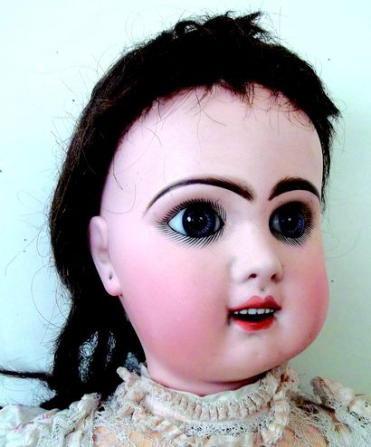 null 
JUMEAU -LIORET PHONOGRAPHIC doll, head in cast biscuit, open mouth, marked...