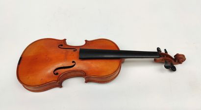 null 
VIOLON entier , étiquette intérieure marquée d'après Jean Baptiste Vuillaume...