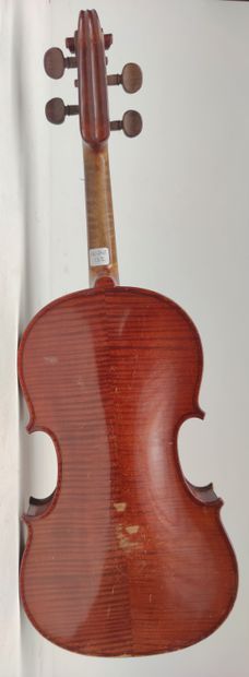 null 
VIOLON entier portant l'étiquette MR COUTURIEUX 

36 cm , longueur total 58.5...