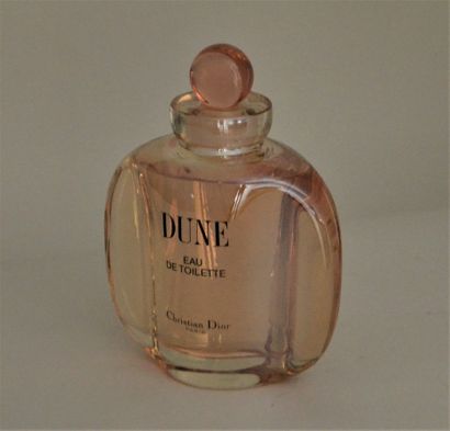 null Christian Dior - "Dune" - (1989)

Flacon publicitaire décoratif en verre dessiné...