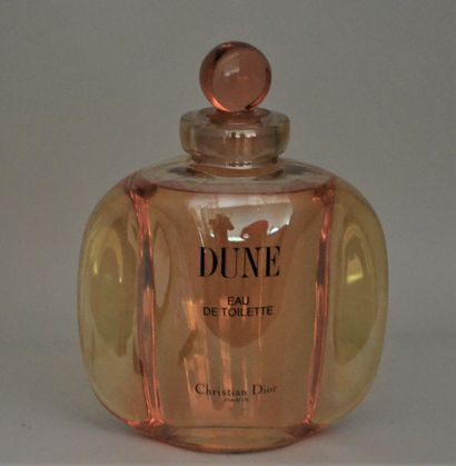 null 
Christian Dior - "Dune" - (1989)




Flacon publicitaire décoratif en verre...