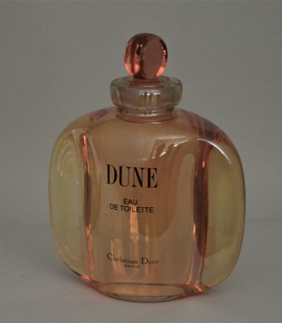 null 
Christian Dior - "Dune" - (1989)




Flacon publicitaire décoratif en verre...