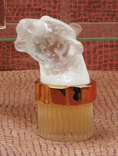 Lalique parfums « Panthère » - (années 2000) Flacon mascotte en cristal massif incolore...