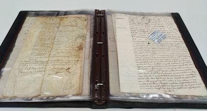 null Ensemble de documents anciens manuscrits (environ 16) du XVIIIeme siècle ayant...