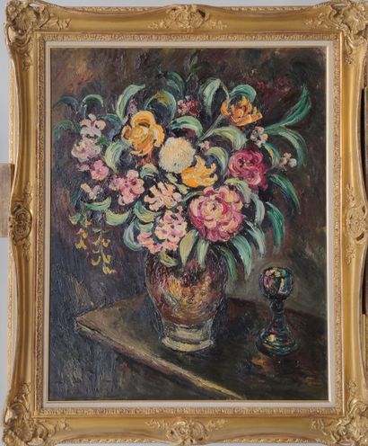 null 
Pierre DUMONT (1884-1936)



Bunch of flowers

Oil on canvas signed lower left...