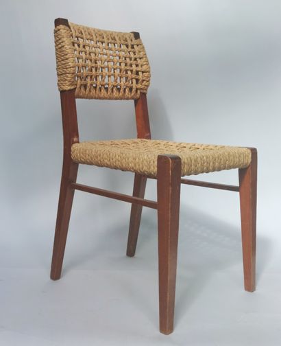 null AUDOUX-MINET

Suite of 6 chairs, Edition Vibo, stained beechwood structure,...