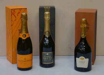 null 3 BOUT : 1 CHAMPAGNE DEUTZ, 1 COMTES DE CHAMPAGNE 2006 BLANC DE BLANC, 1 VEUVE...