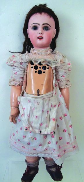 null JUMEAU -LIORET PHONOGRAPHIC doll, head in cast biscuit, open mouth, marked with...