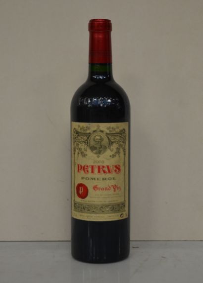 null 1 bout CHT PETRUS 2003 (étiquette légèrement tachée)