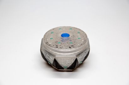 null Isabey - "Bleu de Chine" - (1924)

Rare boite de poudre en verre incolore pressé...